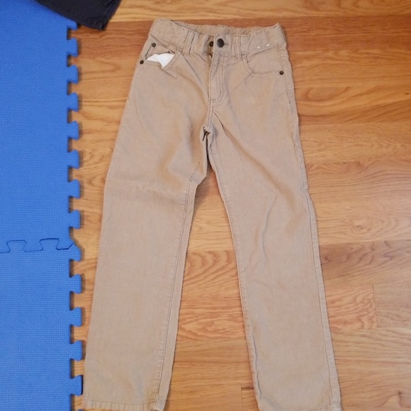 GYMBOREE KHAKI CORDUROYS PANTS 3 NWT GYMBOREE KHAKI CORDUROYS PANTS 3 NWT